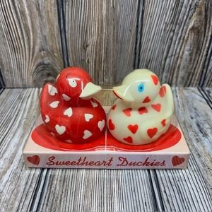 Vintage Sweetheart DUCKIES Rubber Ducks 2002 Valentines LOVE Hearts Valentine